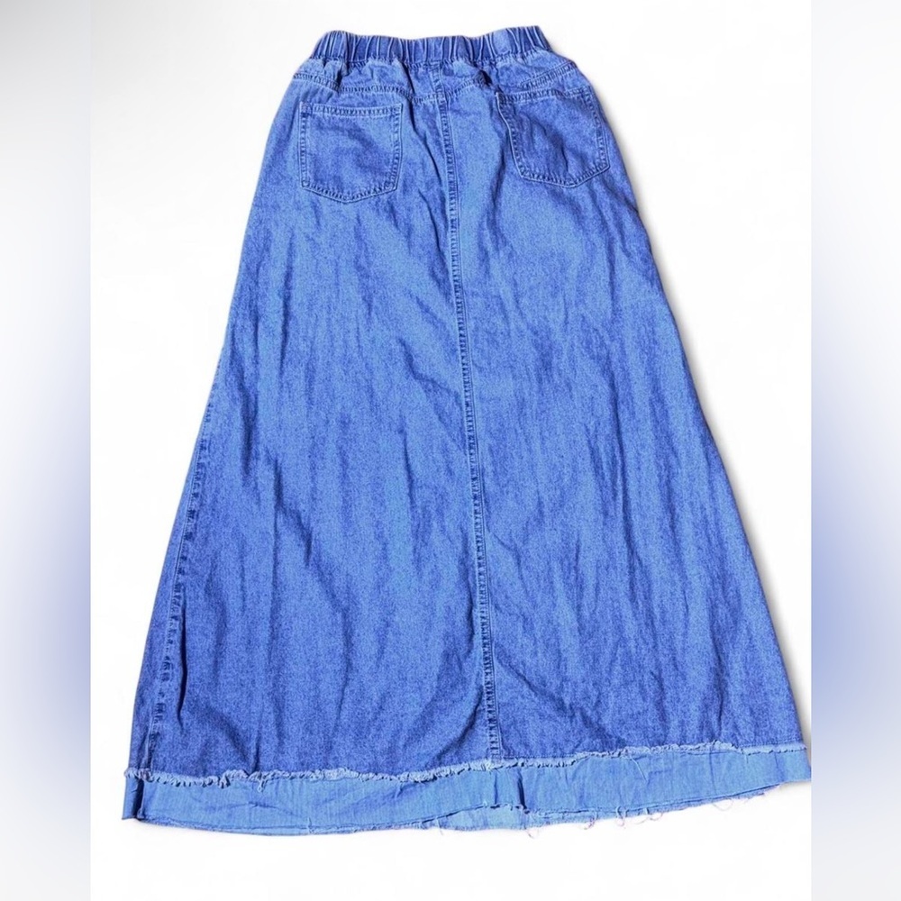 Elegant A-Line Denim Skirt waist 26 - Picture 6 of 6